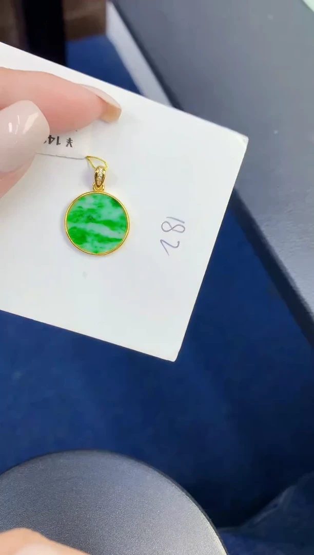 颈饰未镶嵌翡翠缅甸天然翡翠A货