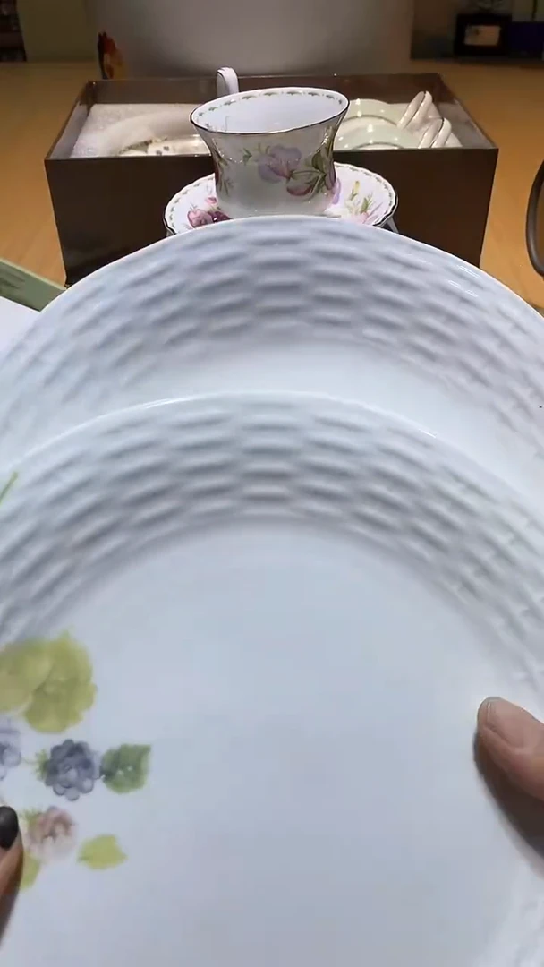 【闪购商品】瓷片锅碗瓢盆一件不剩