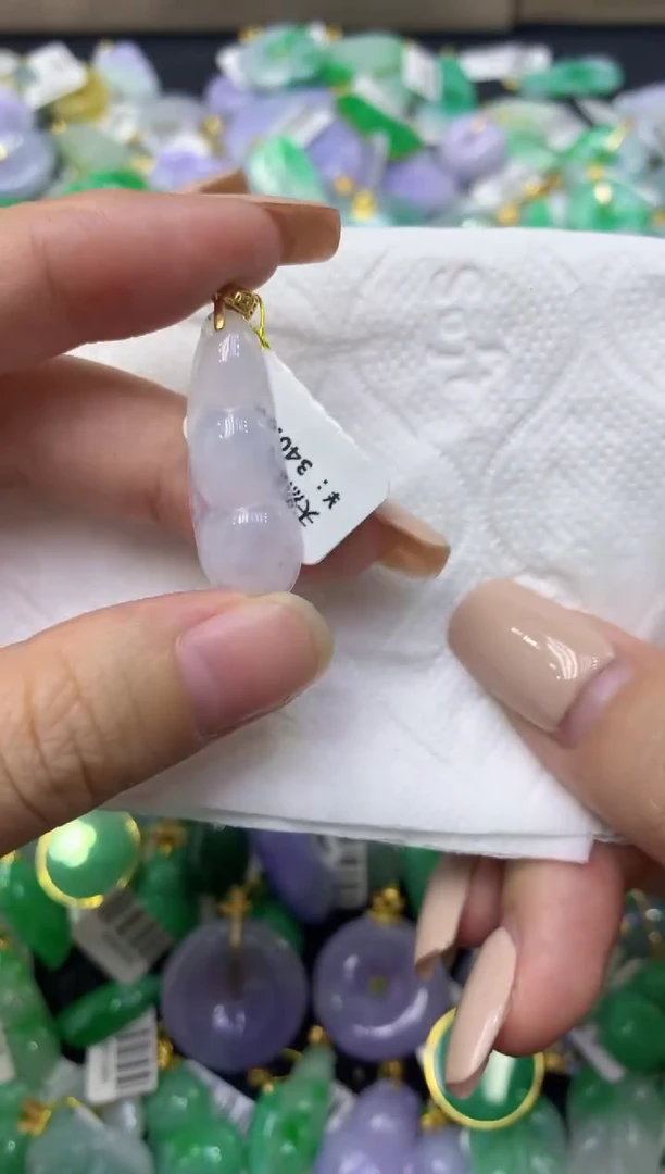 颈饰未镶嵌翡翠天然缅甸翡翠A货