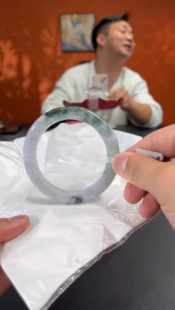 未镶嵌手镯翡翠5