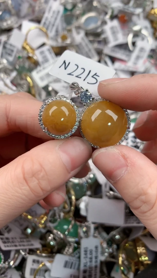 银S925镶嵌戒指翡翠7777       3