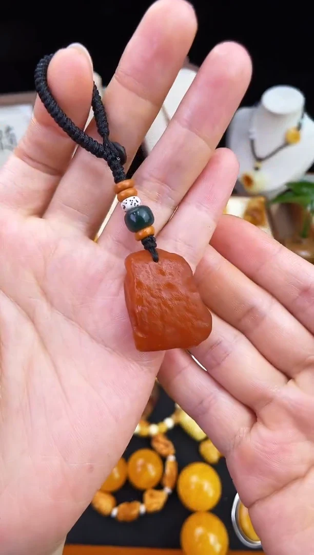 琥珀未镶嵌珠宝奇石柒月