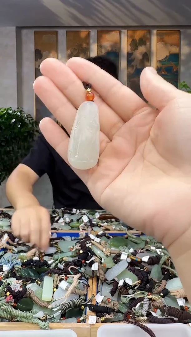 未镶嵌和田玉挂件拍一发一