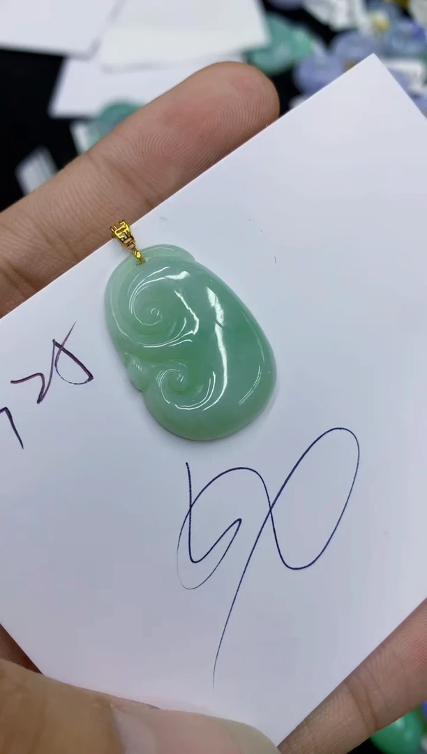 翡翠未镶嵌颈饰11111111111