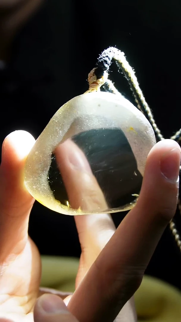 吊坠(赠链)未镶嵌水晶水晶