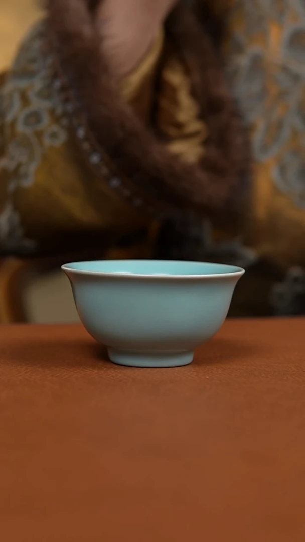 瓷片仿古天青精工压手杯