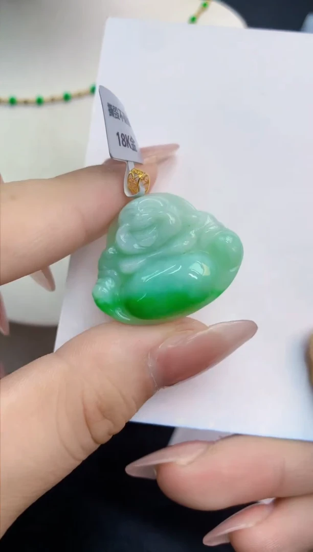 翡翠18K金镶嵌吊坠(不含链)1