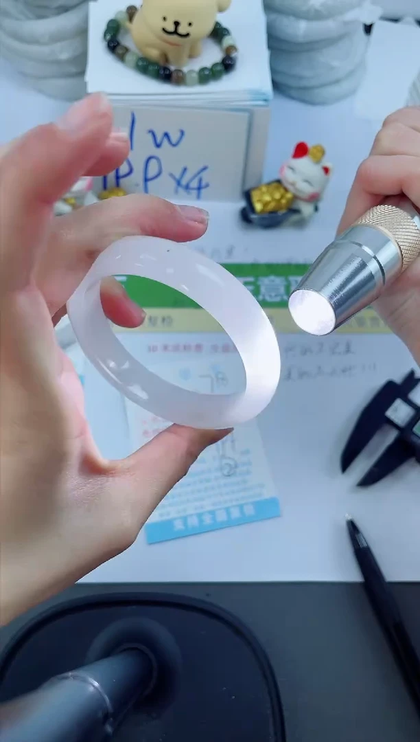 【闪购商品】石英质玉手镯未镶嵌718-56.6