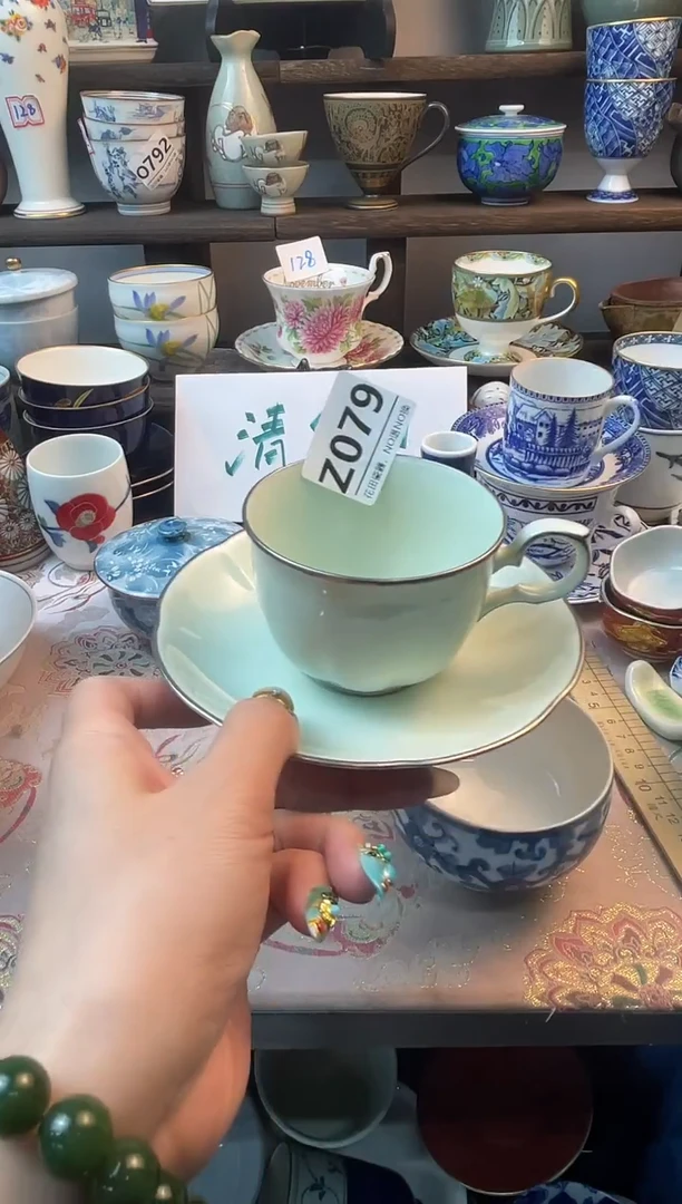 瓷片哈*咪Z079不退不换.感谢理解