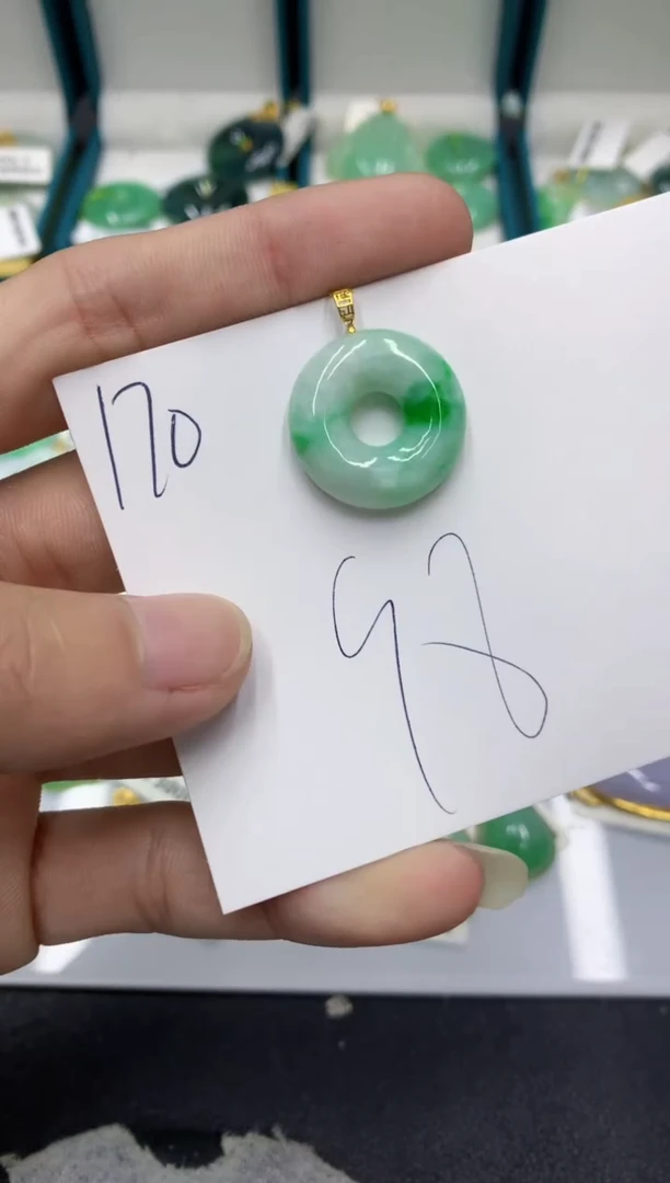 【闪购商品】翡翠颈饰18K金镶嵌翡翠