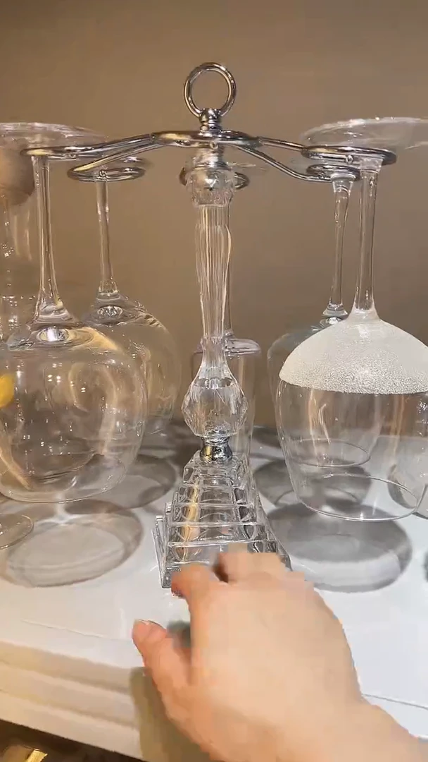 【闪购商品】铁艺底部玻璃中间亚克力顶部铁艺杯架