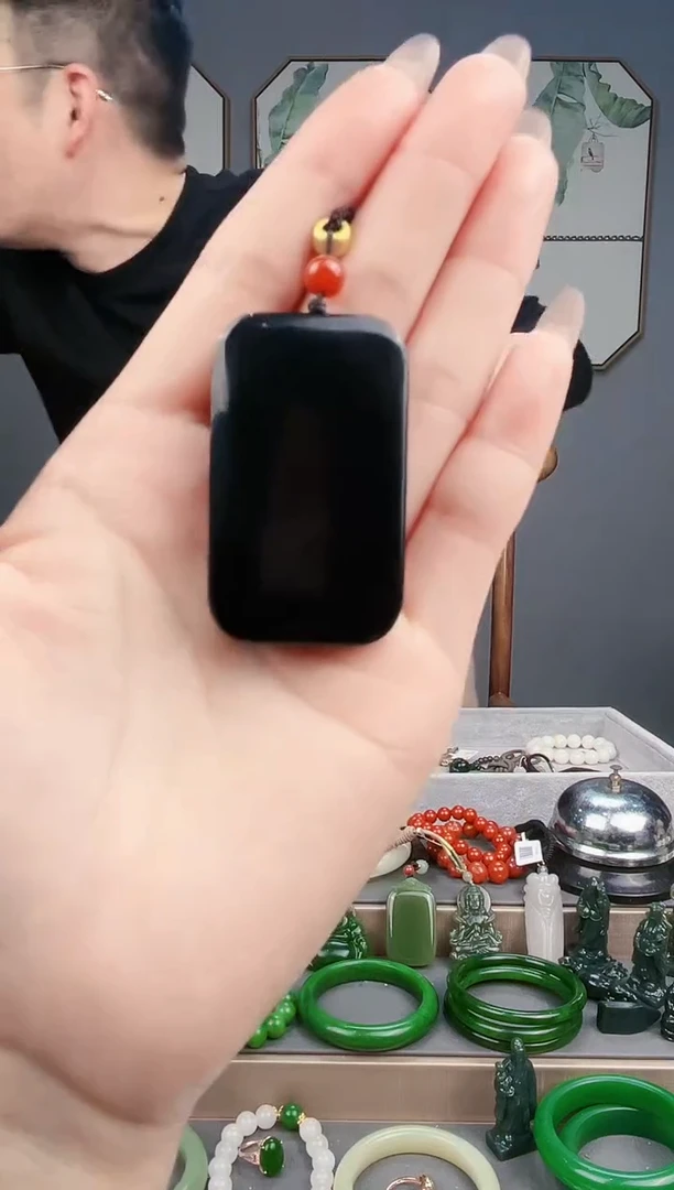 【闪购商品】和田玉颈饰未镶嵌AA多样性发货 拍一发一