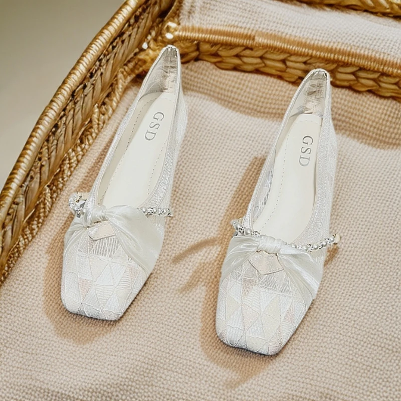 方头浅口珍珠仙女风凉鞋女新款百搭软底瓢鞋透气大码单鞋休闲时尚