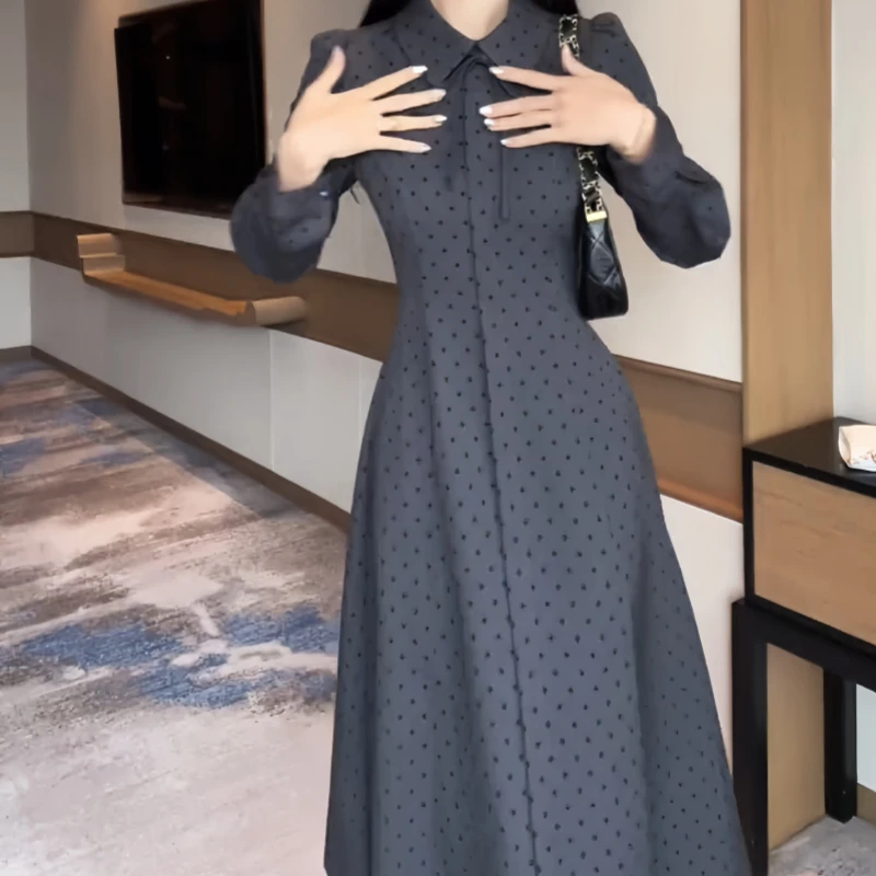 早秋新款法式大码女装胖MM高级感显瘦遮肉肉波点复古优雅风长裙子