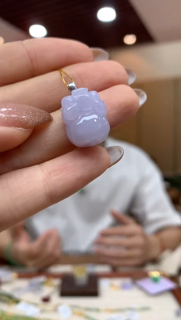 吊坠(不含链)18K金镶嵌翡翠福猪