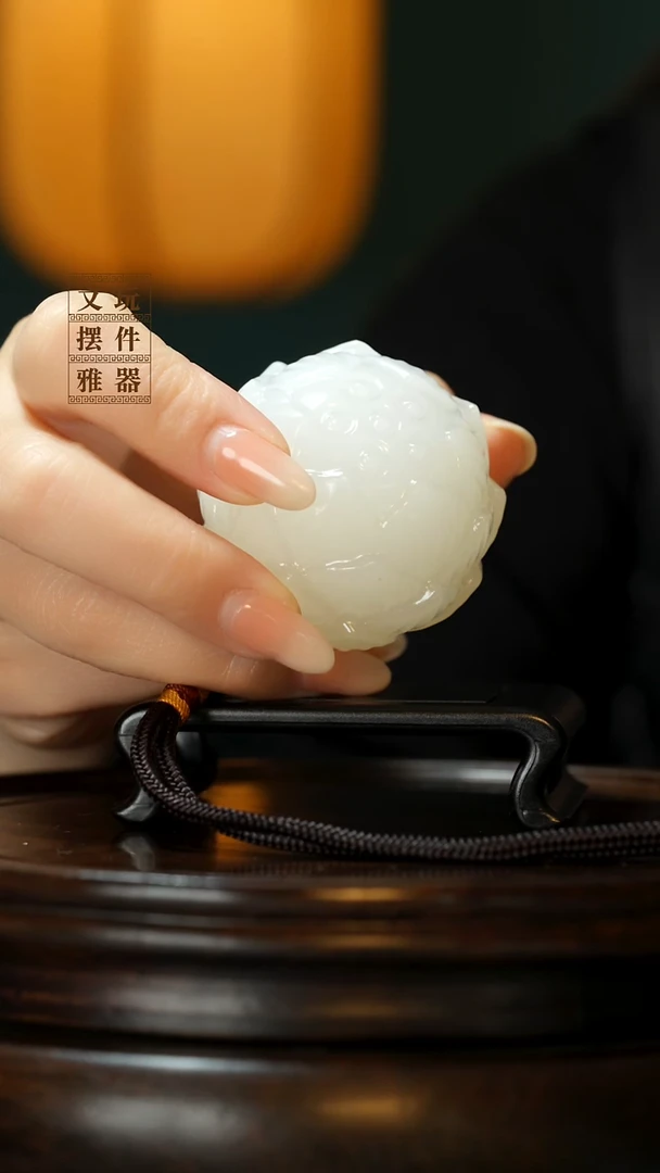 玉《好运连连莲花》手把件摆件