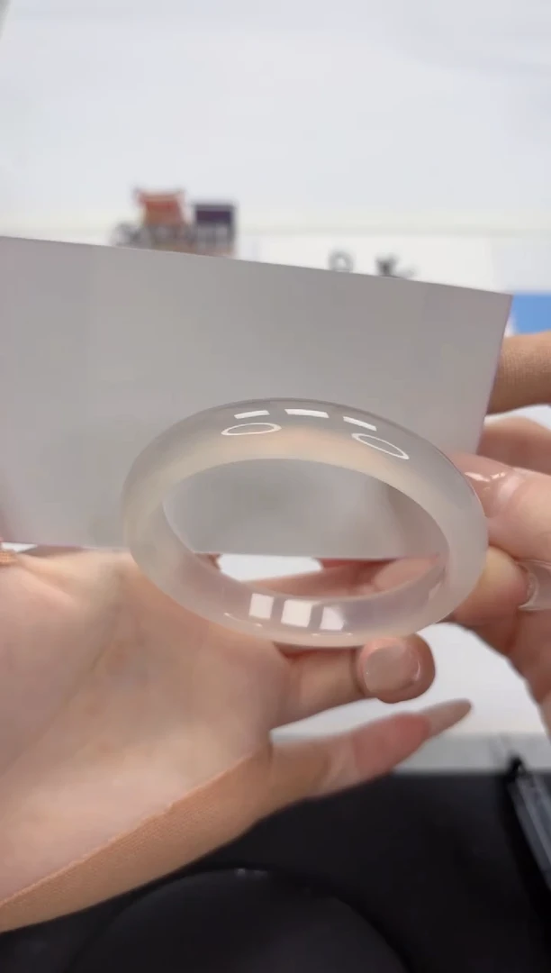 【闪购商品】石英质玉手镯未镶嵌A18-54.2