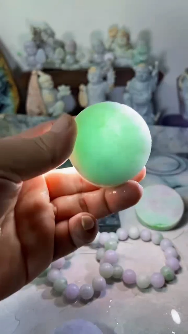 【闪购商品】翡翠吊坠(不含链)未镶嵌A21