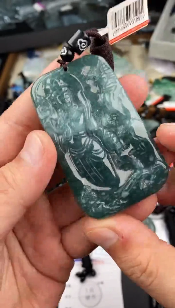 【闪购商品】翡翠颈饰未镶嵌  天然翡翠，一物一图