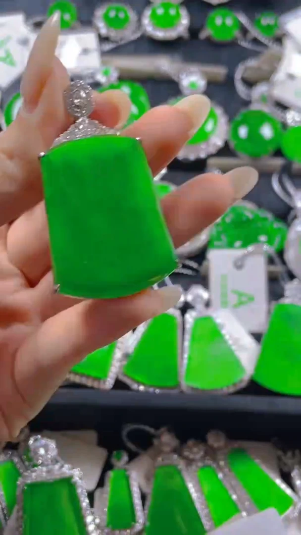 颈饰银S925镶嵌翡翠11