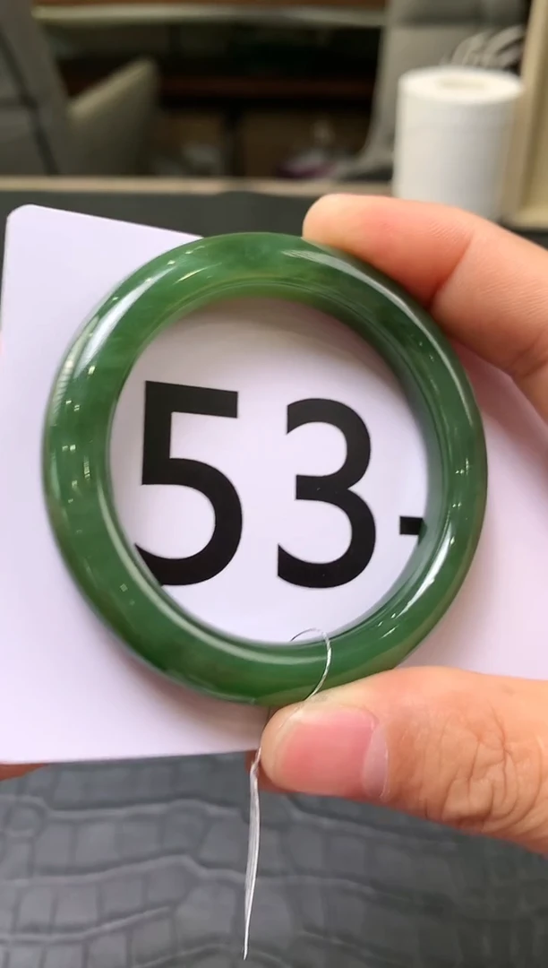 【闪购商品】和田玉碧玉手镯53.4未镶嵌一个