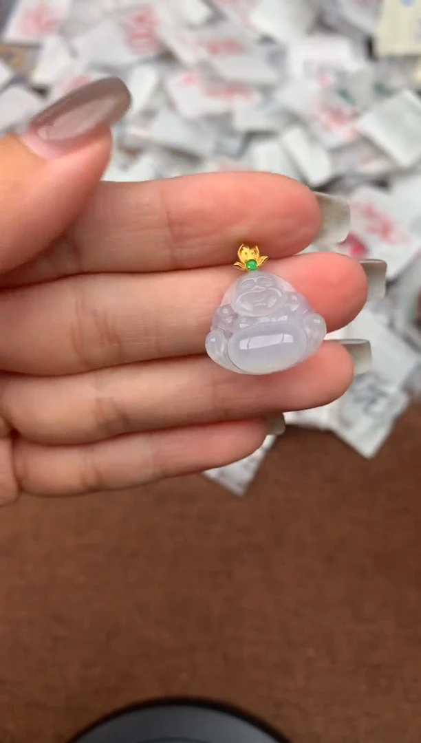 18K金镶嵌挂件翡翠—