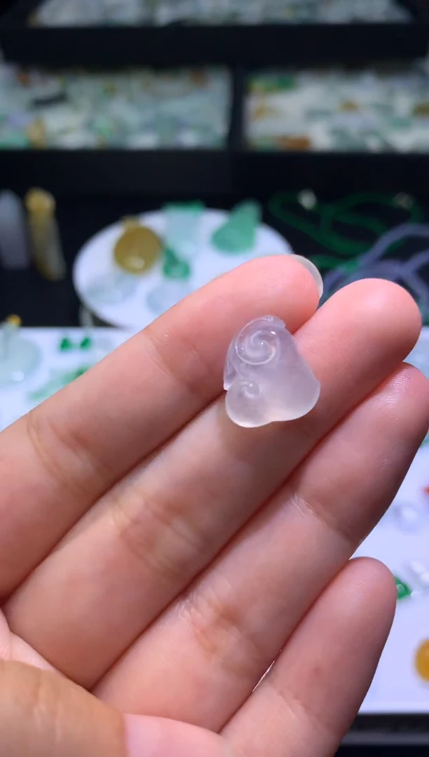 未镶嵌定制翡翠毛货