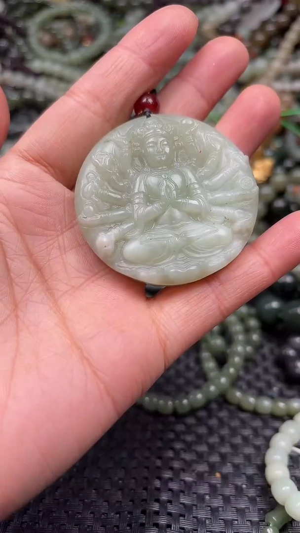 颈饰未镶嵌和田玉1