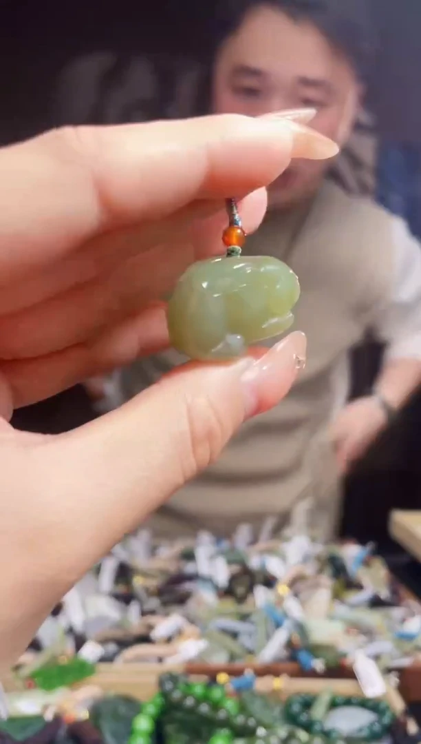 【闪购商品】和田玉颈饰未镶嵌拍一发一