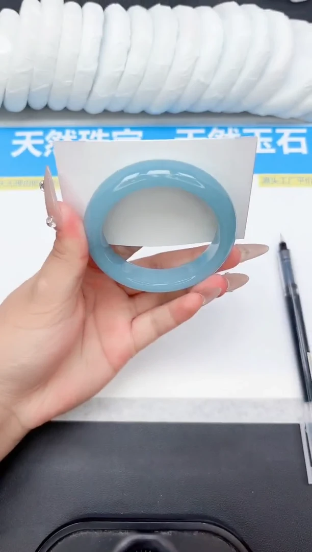 未镶嵌手镯石英质玉141-56.2