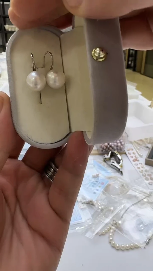 银S925镶嵌淡水珍珠耳饰11-12mm 高跟鞋