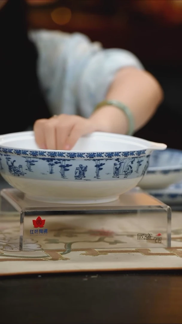 1个微瑕竹林七贤9英寸双耳无盖品呙