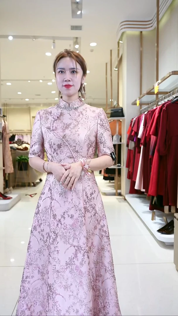 伊人林高定婚宴礼服粉色A摆喜妈妈喜婆婆装