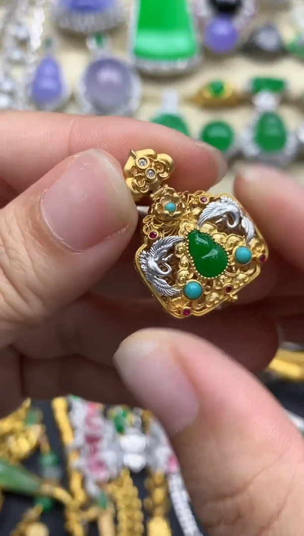 翡翠18K金镶嵌颈饰601-春日珠宝