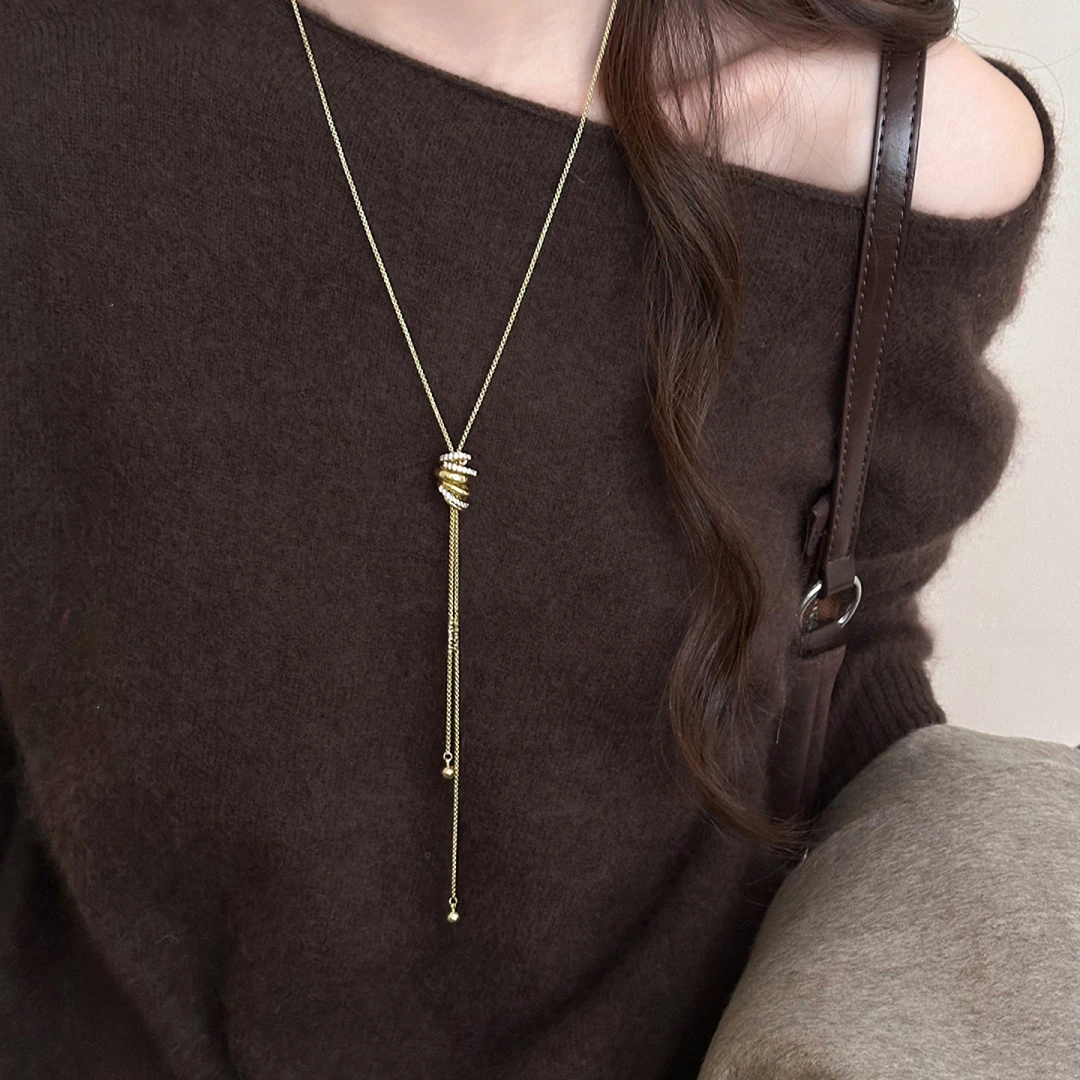 铜合金项链 秋冬精致缠绕长款抽拉项链女款轻奢高级感毛衣链配饰