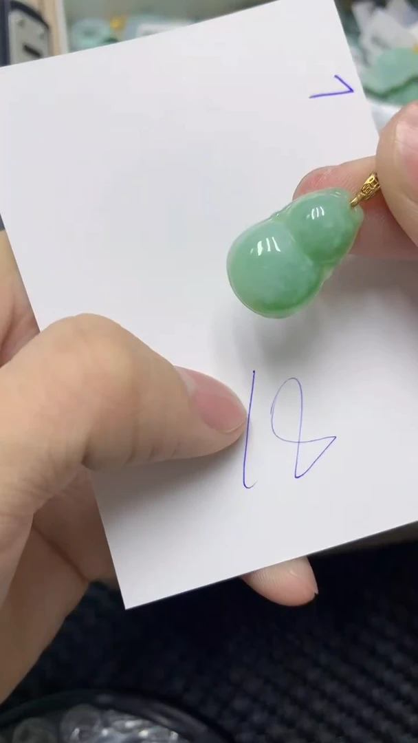 颈饰未镶嵌翡翠缅甸A货翡翠