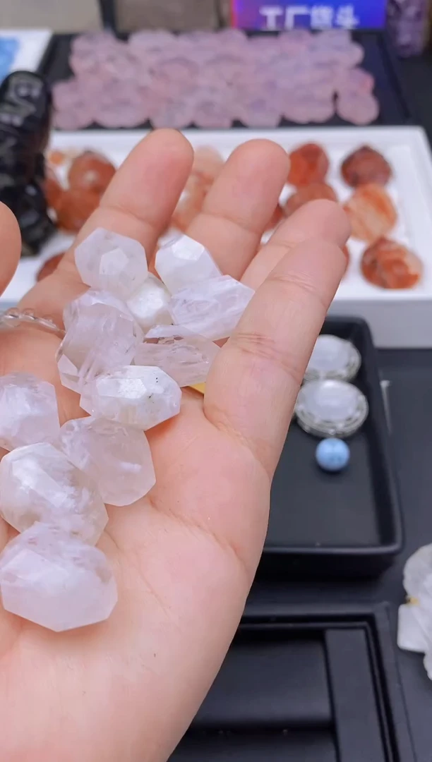 【闪购商品】水晶吊坠(不含链)未镶嵌73a多样性发其一/1.30/1个