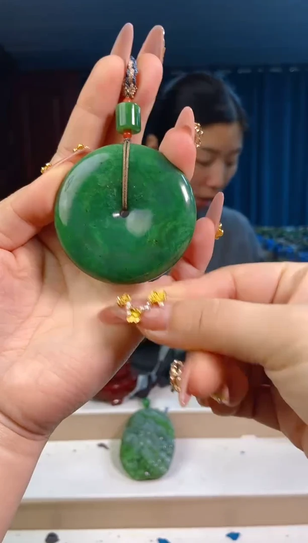 【闪购商品】和田玉挂件未镶嵌1