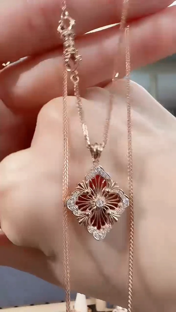 玛瑙/玉髓吊坠(不含链)18K金镶嵌18K金钻石布布吊坠