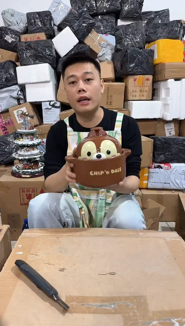 瓷片原盒奇奇蒂砂锅