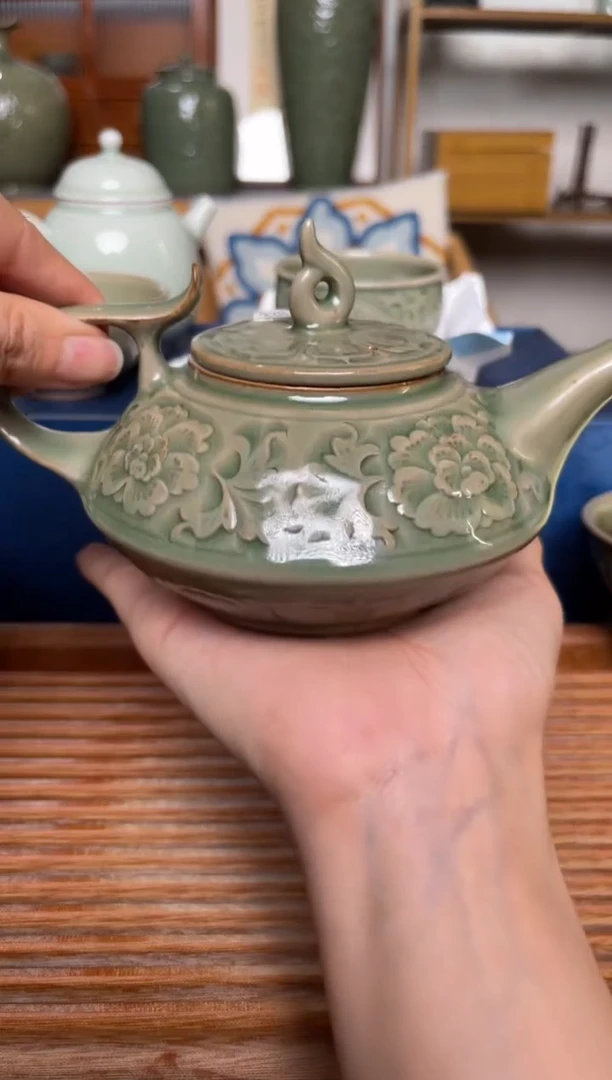 【闪购商品】其他338王晓娜 纯手工秘色扁壶