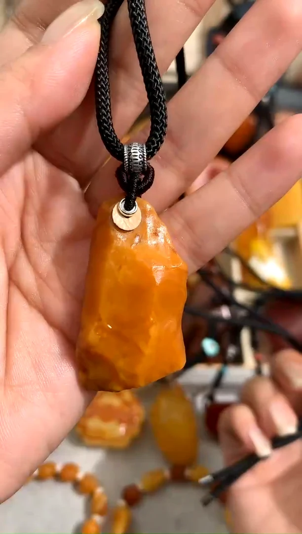 【闪购商品】蜜蜡裸石未镶嵌似玉