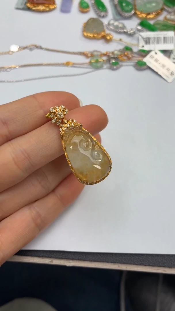 颈饰未镶嵌翡翠天然翡翠A货