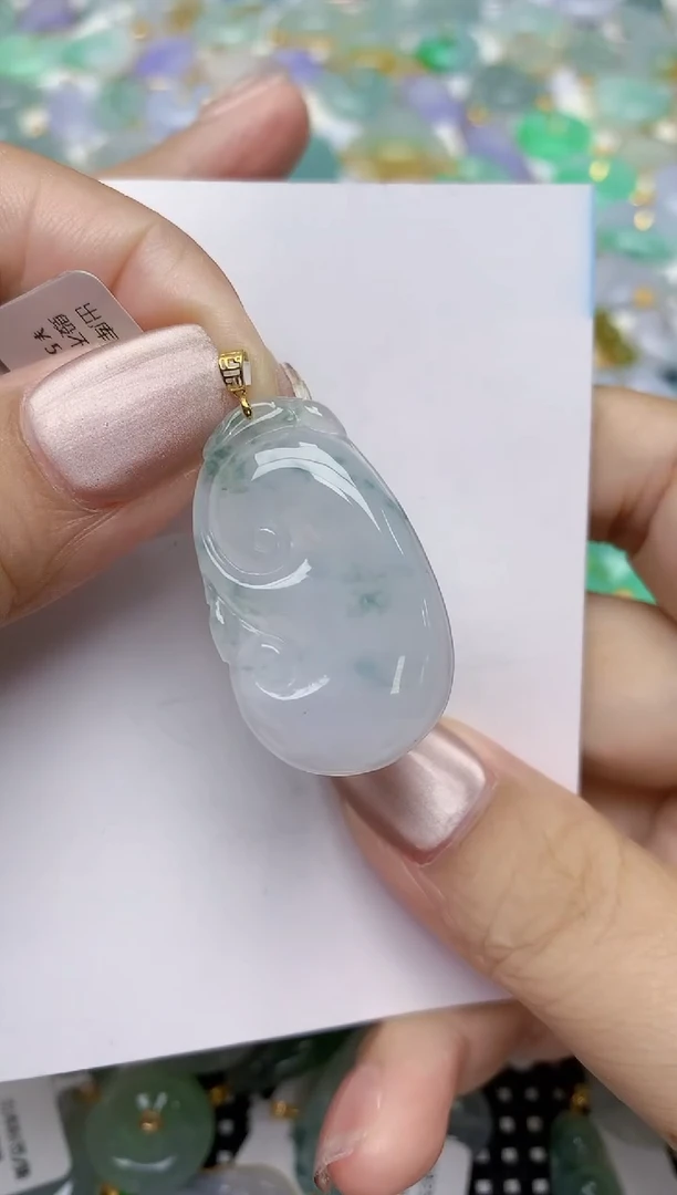 翡翠18K金镶嵌颈饰天然缅甸A货翡翠