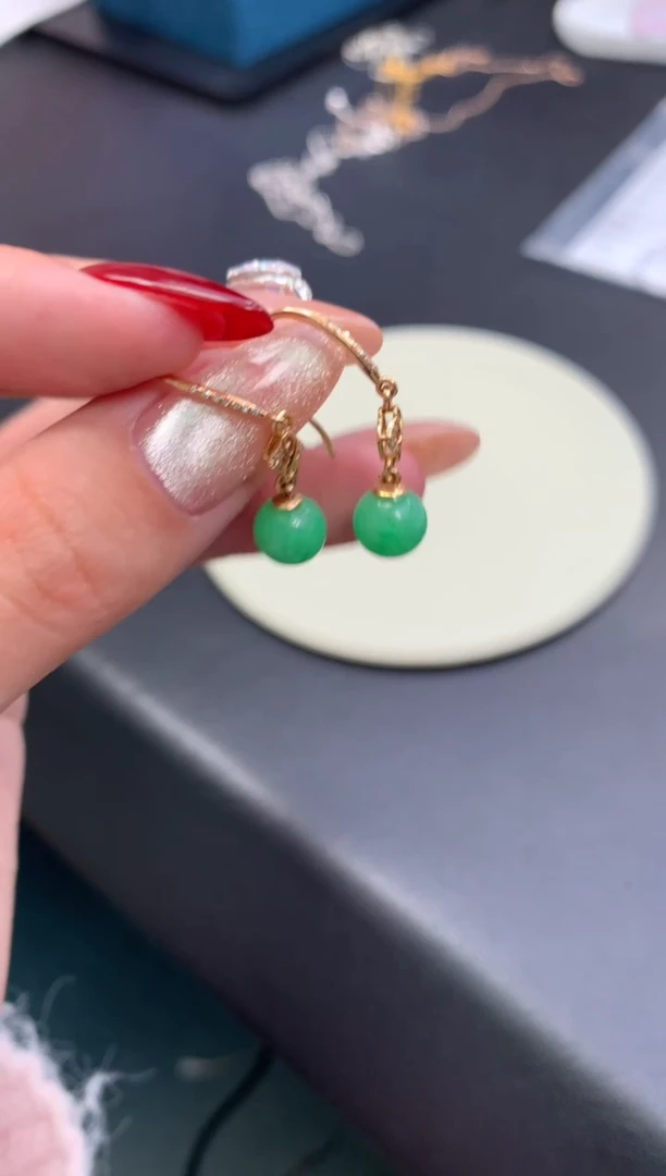 颈饰18K金镶嵌翡翠48小时鉴赏期 退货不扣服务费