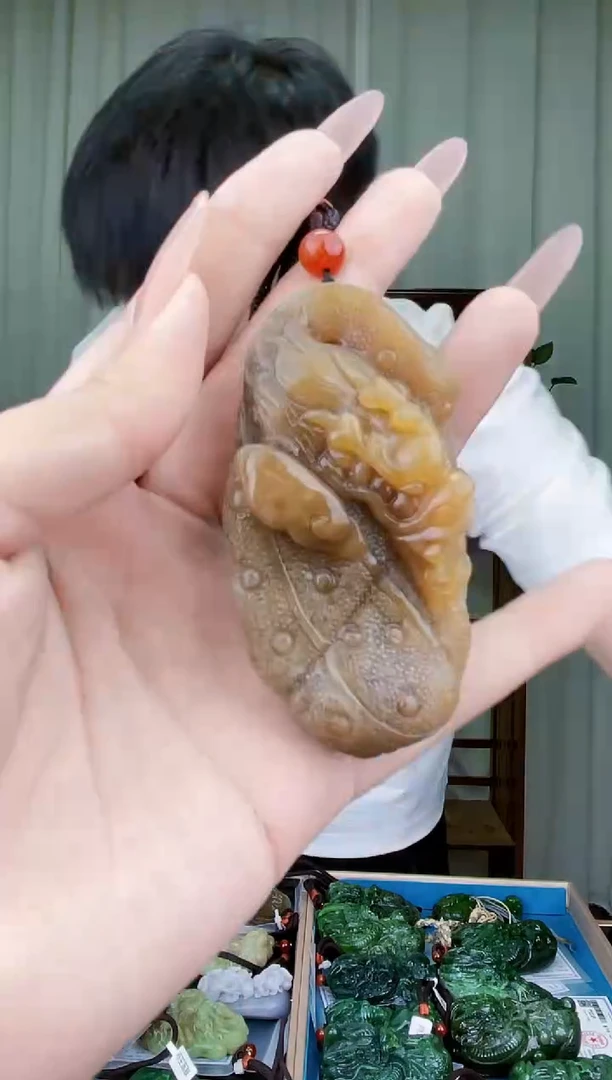 和田玉未镶嵌挂件拍一发一，多样性发货！