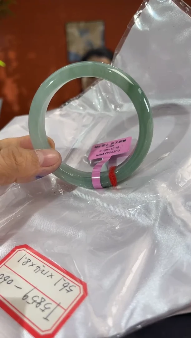 未镶嵌手镯翡翠翡翠手镯 56