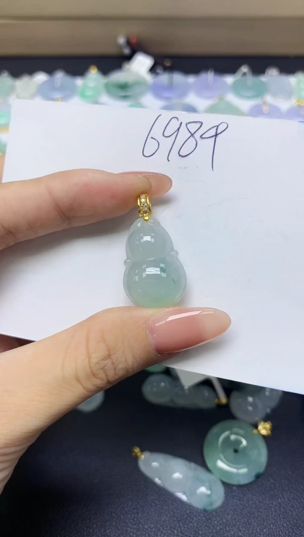 翡翠未镶嵌颈饰天然自然緬甸A貨翡翠