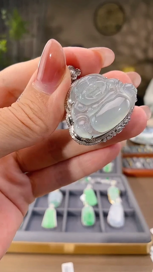 吊坠(不含链)18K金镶嵌翡翠佛公