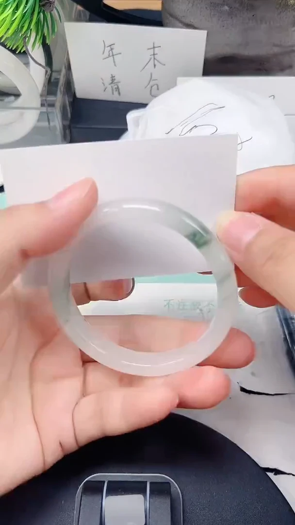 未镶嵌手镯石英质玉82-53/54